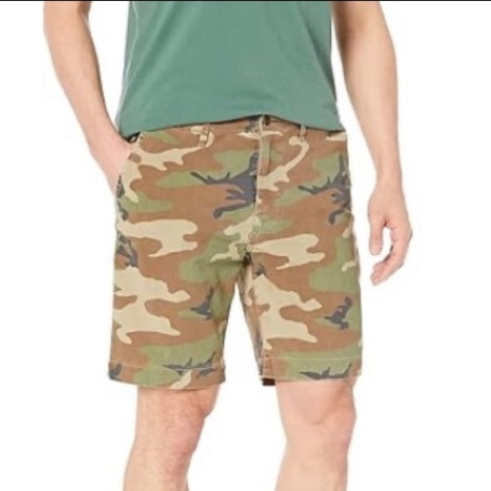 LUCKY BRAND RN 80318 Men’s Camouflage Bermuda Shorts | 32